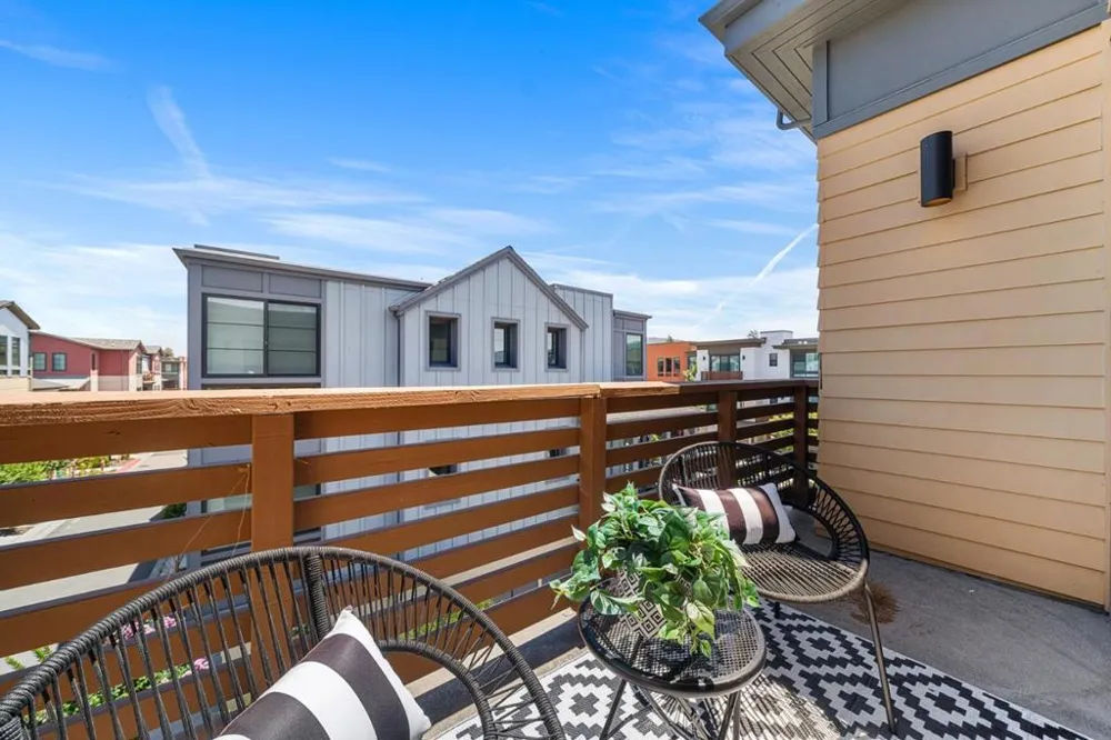 16015 Bartlett Court Los Gatos, CA 95032
