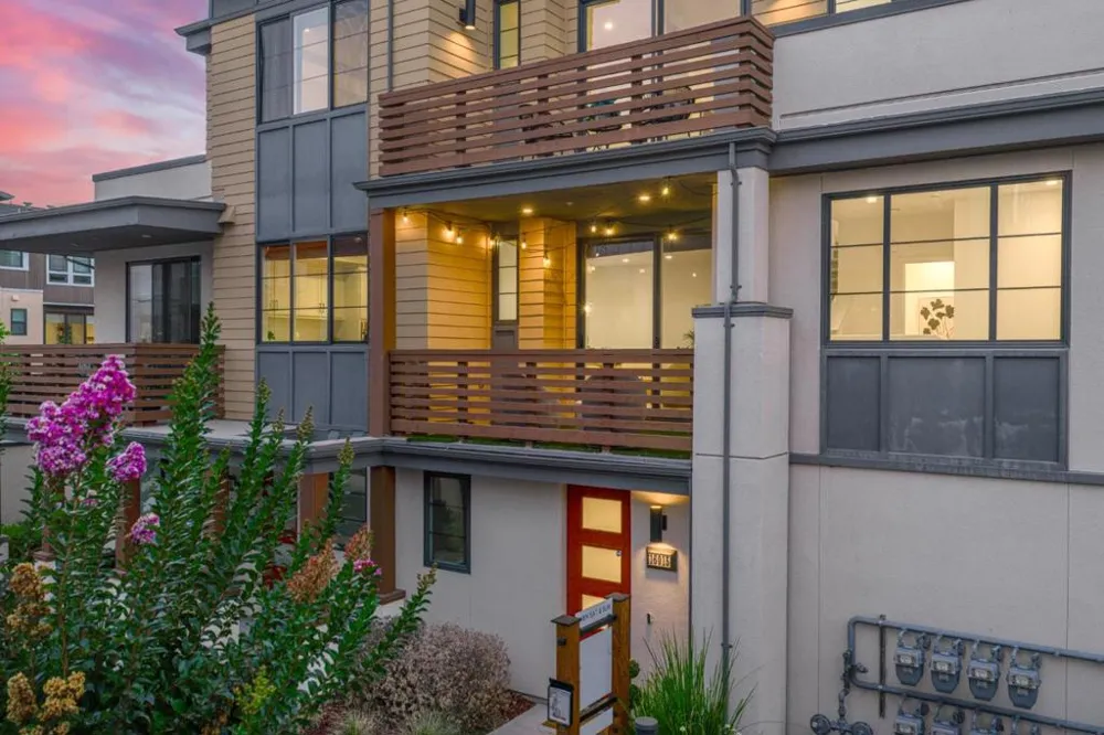 16015 Bartlett Court Los Gatos, CA 95032