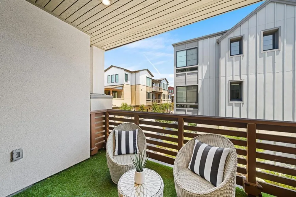 16015 Bartlett Court Los Gatos, CA 95032