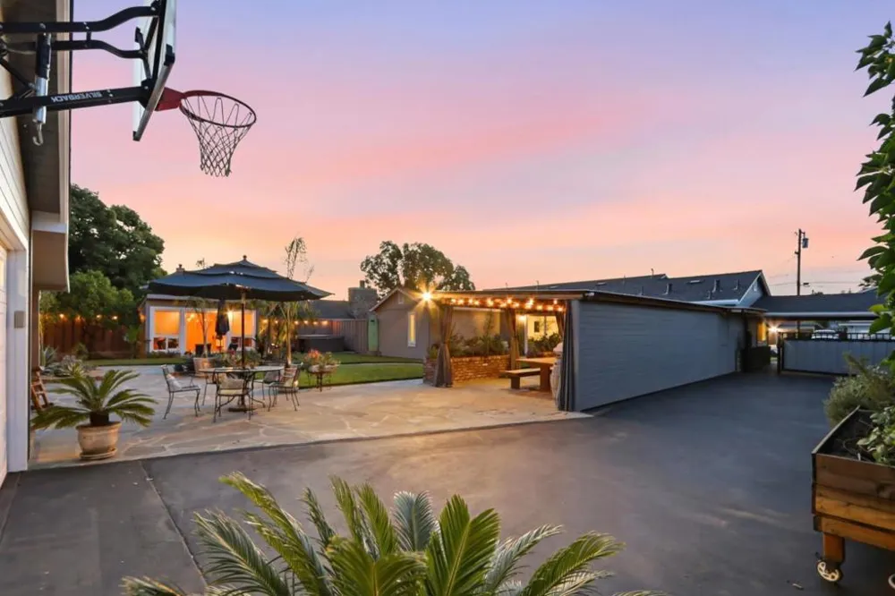 1044 Audrey Avenue Campbell, CA 95008