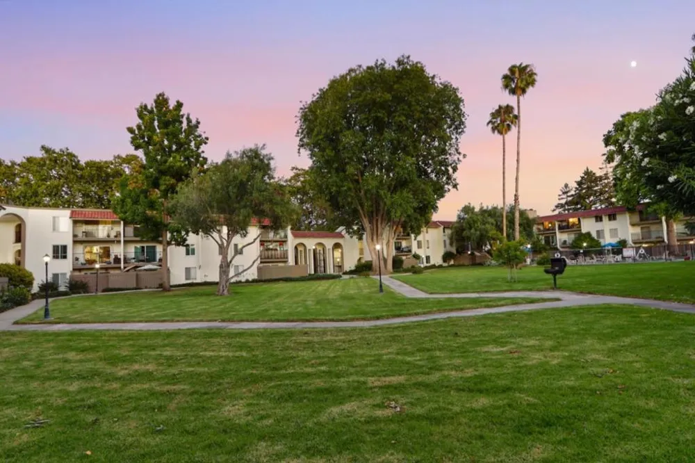 1760 Halford Avenue #162 Santa Clara, CA 95051
