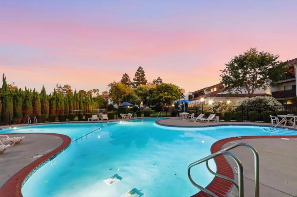 1760 Halford Avenue #162 Santa Clara, CA 95051