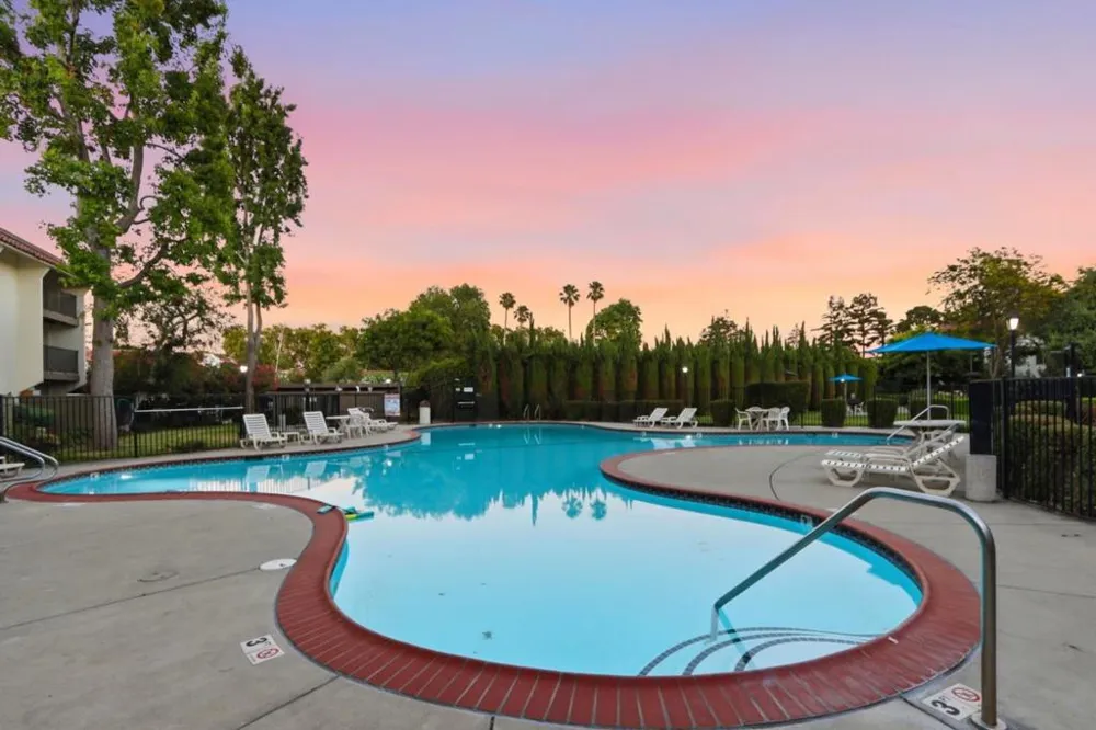 1760 Halford Avenue #162 Santa Clara, CA 95051
