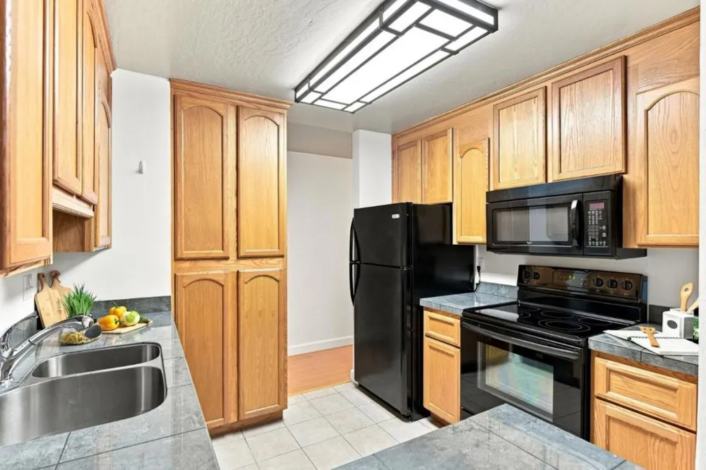 1760 Halford Avenue #162 Santa Clara, CA 95051