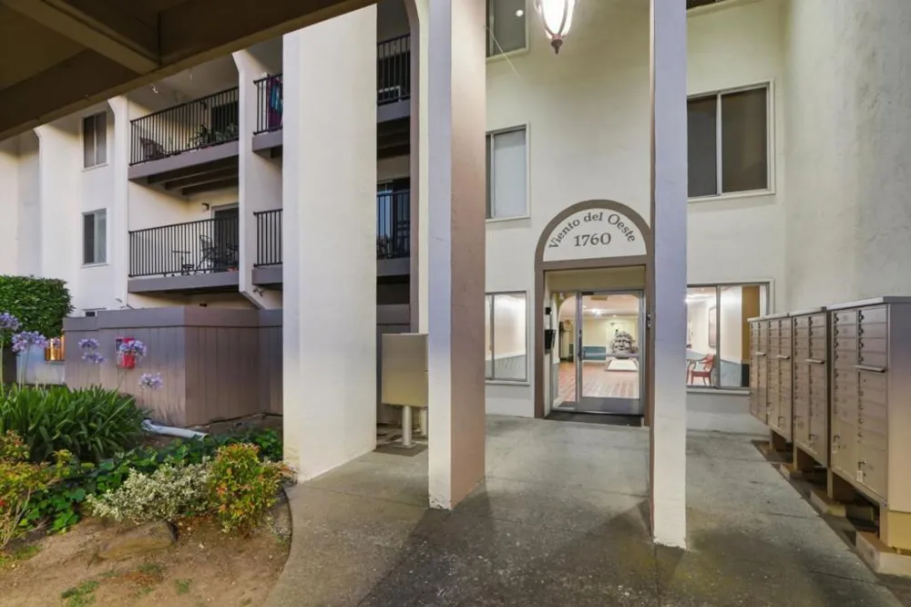 1760 Halford Avenue #162 Santa Clara, CA 95051