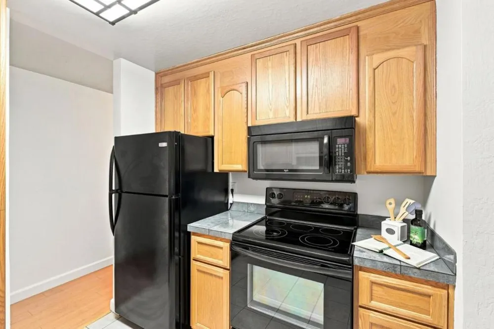 1760 Halford Avenue #162 Santa Clara, CA 95051