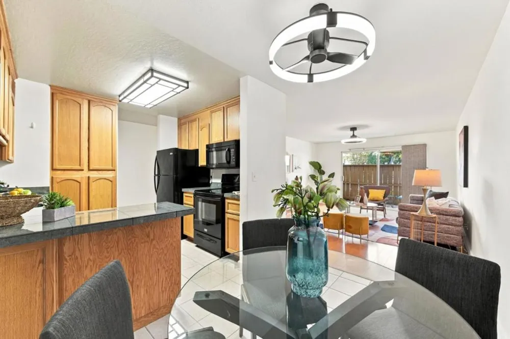 1760 Halford Avenue #162 Santa Clara, CA 95051