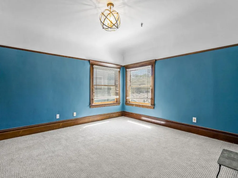 2200 L STREET Sacramento, CA 95816