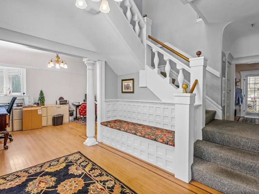 2200 L STREET Sacramento, CA 95816