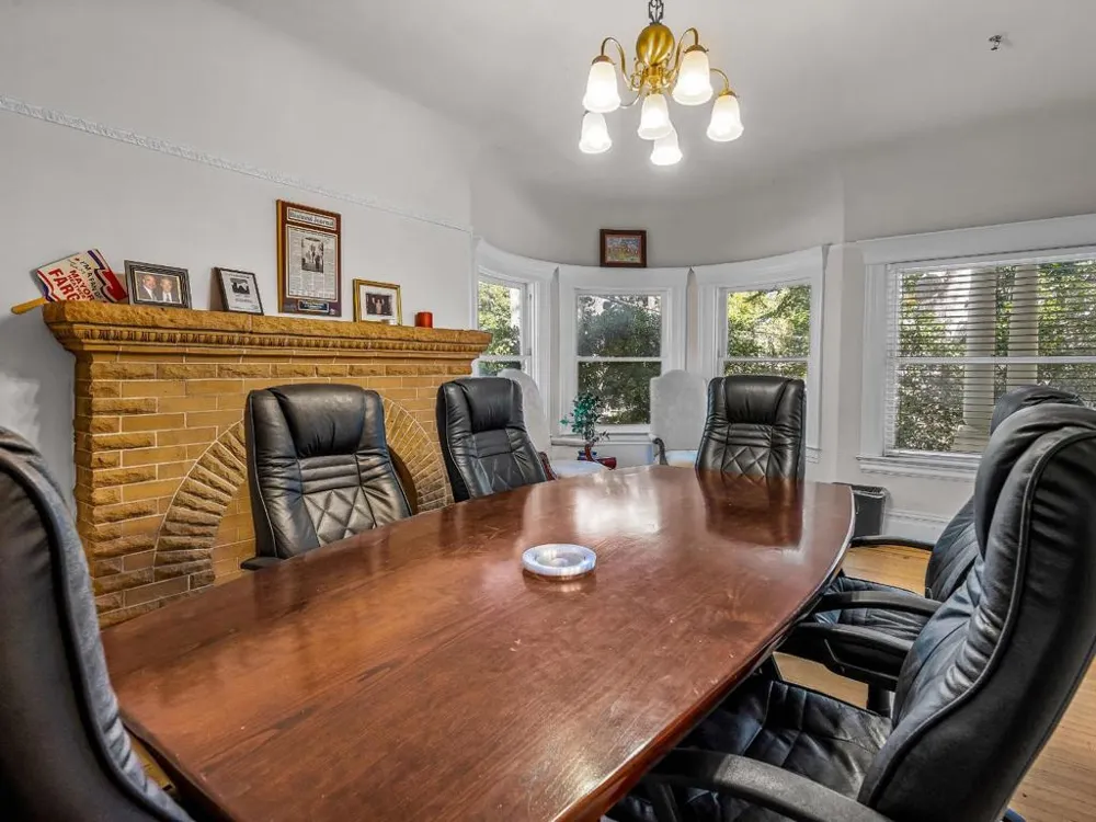 2200 L STREET Sacramento, CA 95816
