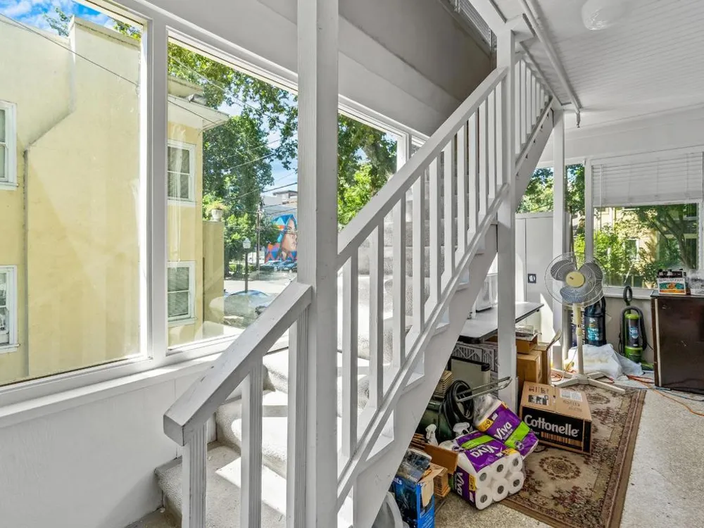 2200 L STREET Sacramento, CA 95816