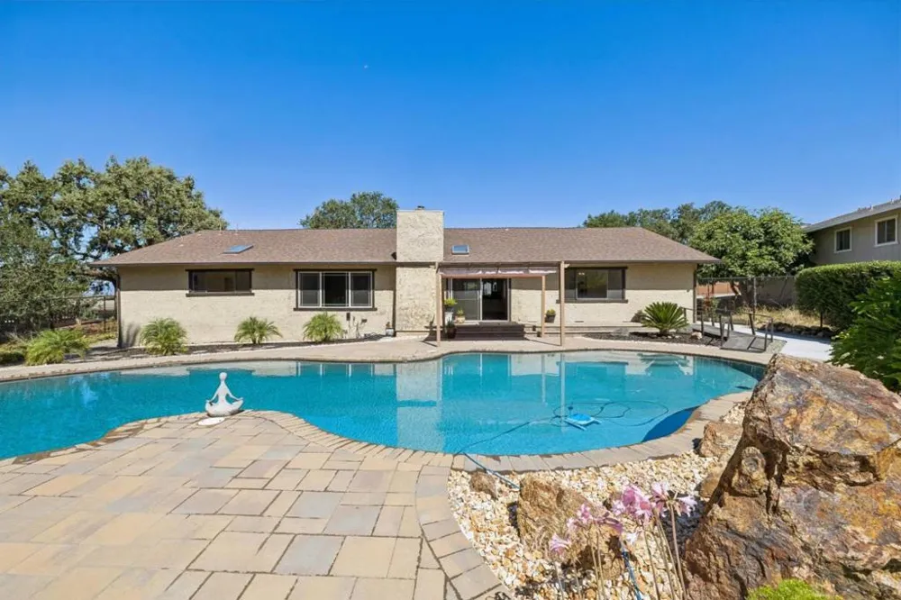 3120 Oak Leaf Court Morgan Hill, CA 95037