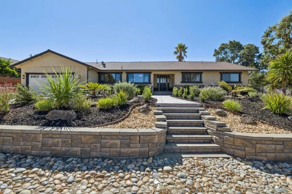 3120 Oak Leaf Court Morgan Hill, CA 95037