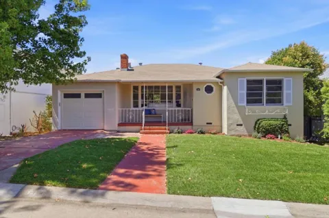 148 Burbank Avenue
