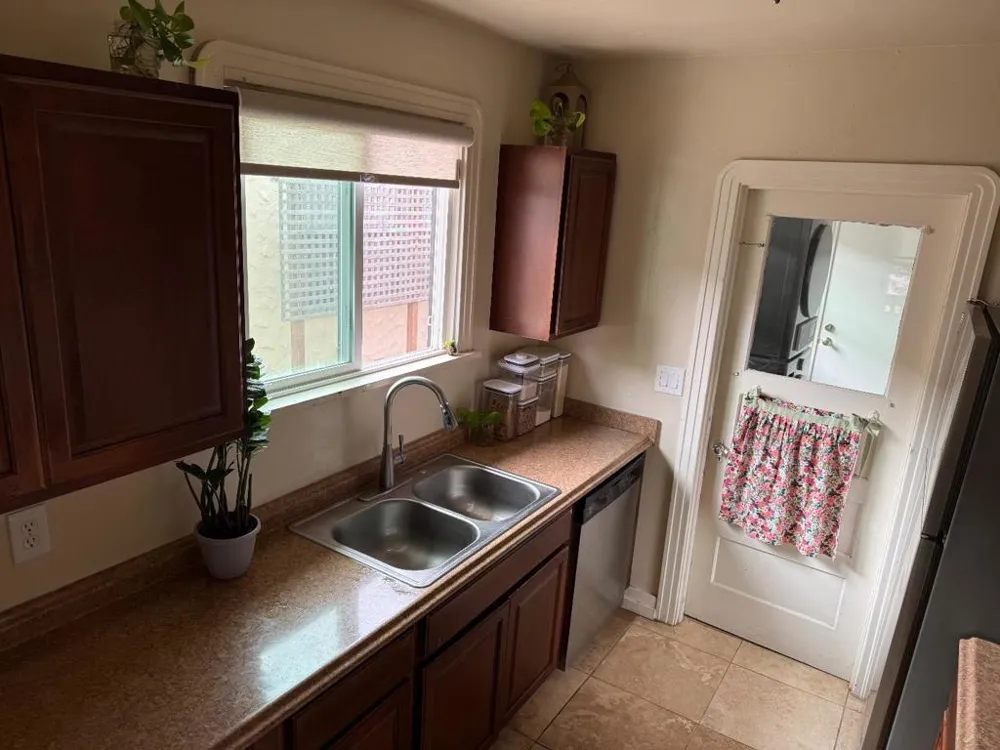 109 Geil Street Salinas, CA 93901