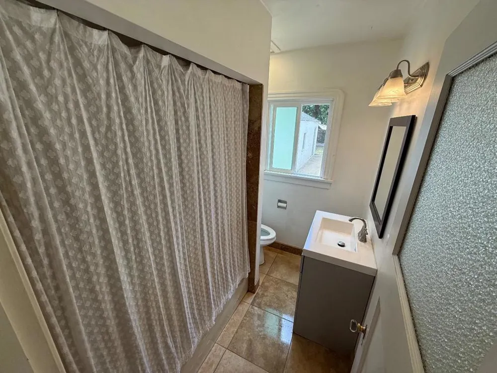 109 Geil Street Salinas, CA 93901