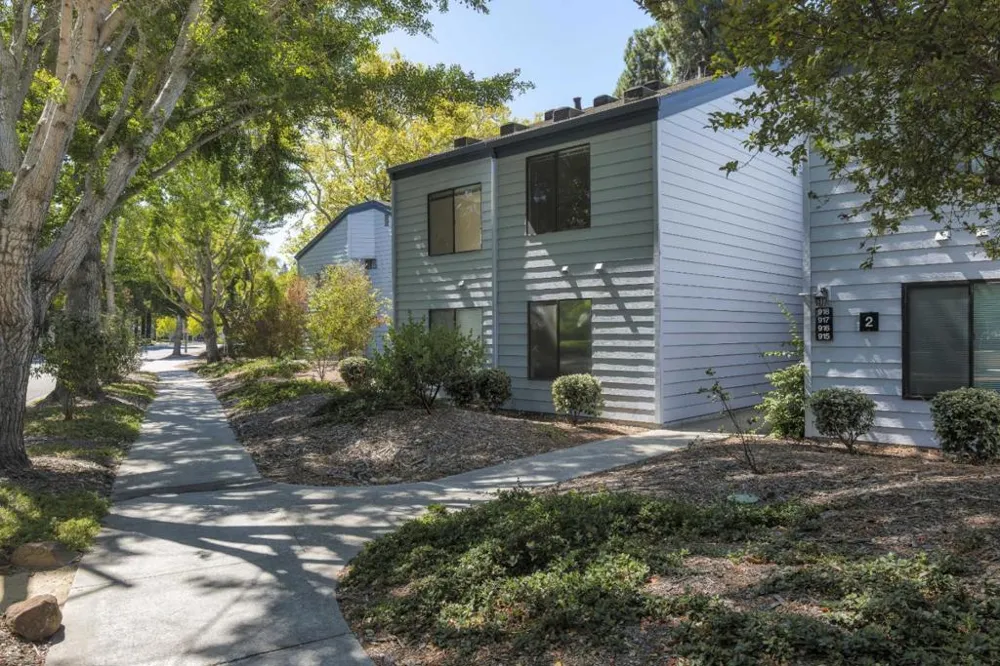 905 W Middlefield Road #918 Mountain View, CA 94043