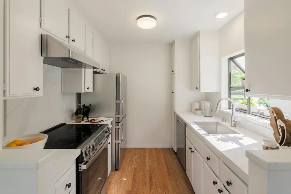 905 W Middlefield Road #918 Mountain View, CA 94043
