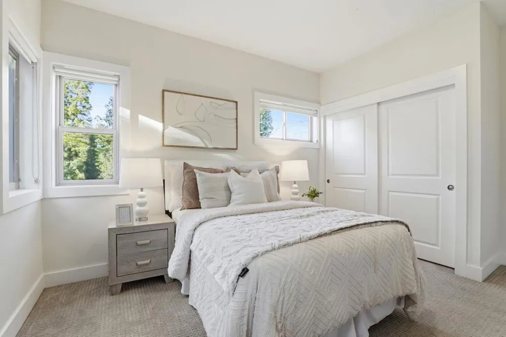 2212 Leland Avenue Mountain View, CA 94040