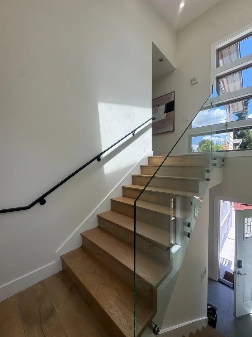 2212 Leland Avenue Mountain View, CA 94040