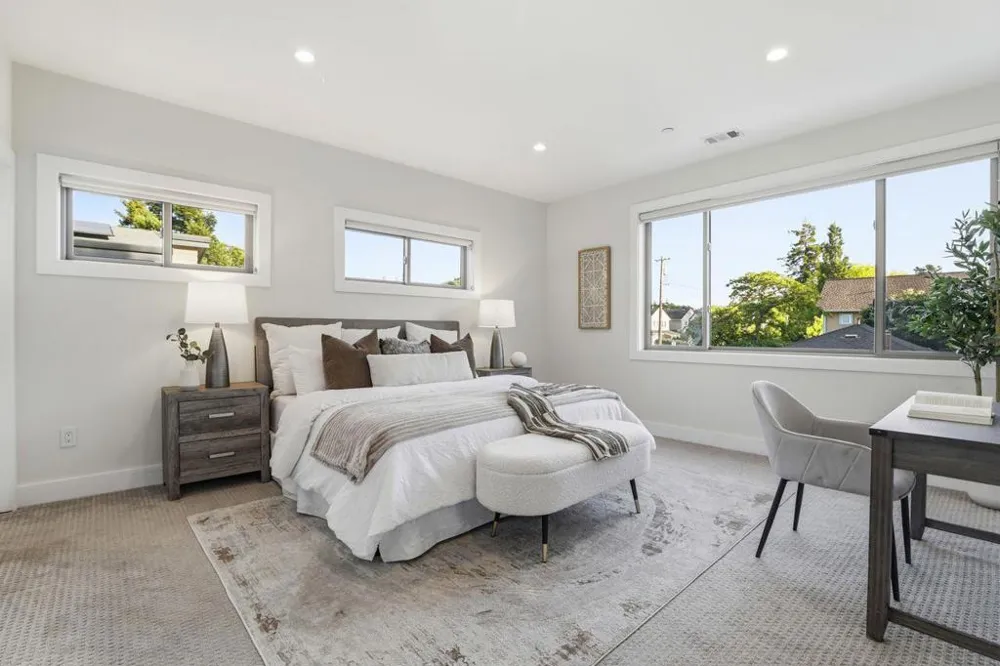 2212 Leland Avenue Mountain View, CA 94040