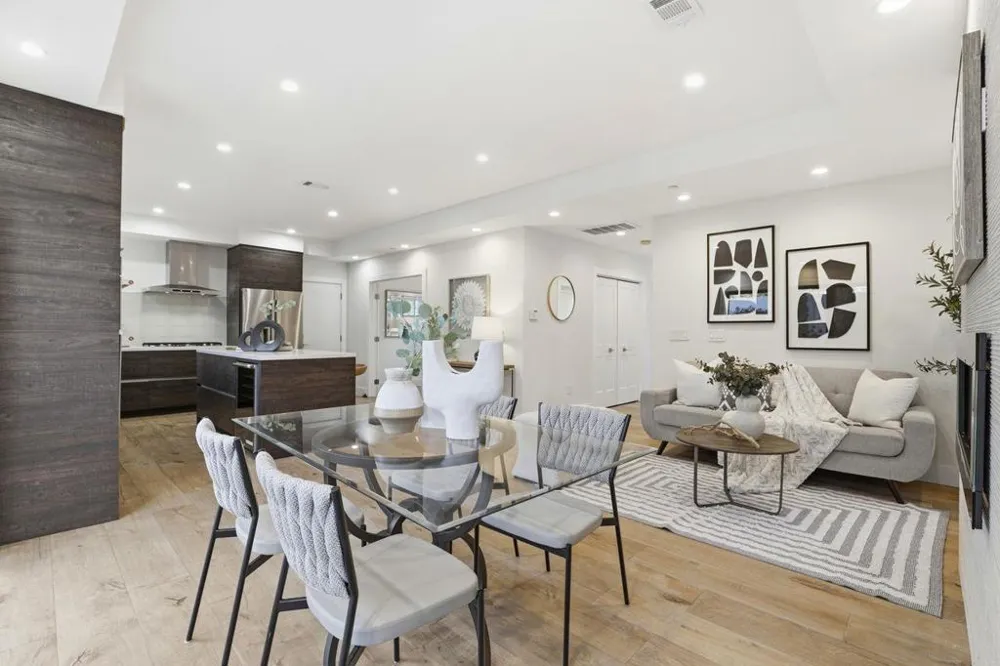 2212 Leland Avenue Mountain View, CA 94040