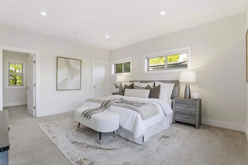 2212 Leland Avenue Mountain View, CA 94040