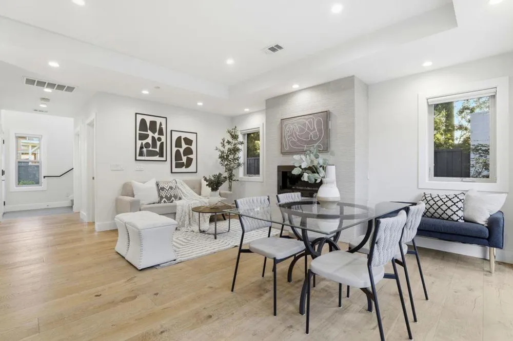 2212 Leland Avenue Mountain View, CA 94040