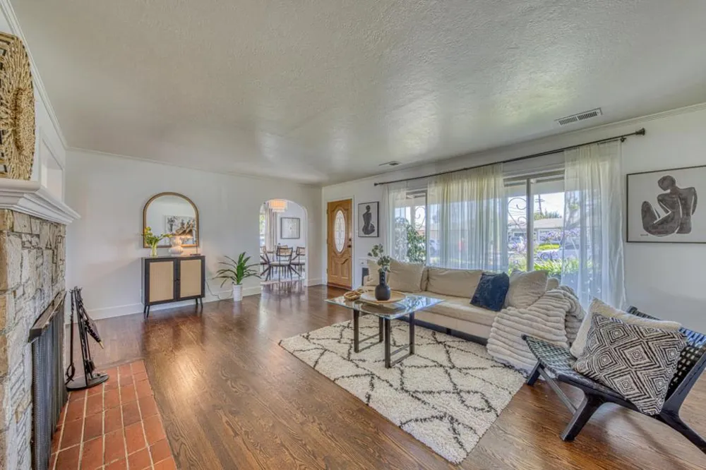 8 San Pedro Street Salinas, CA 93901