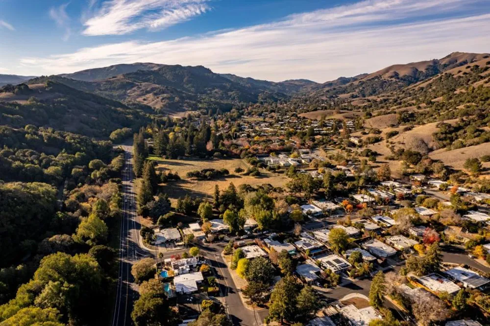 833 Appleberry Drive San Rafael, CA 94903