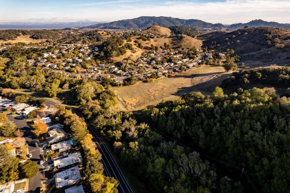 833 Appleberry Drive San Rafael, CA 94903