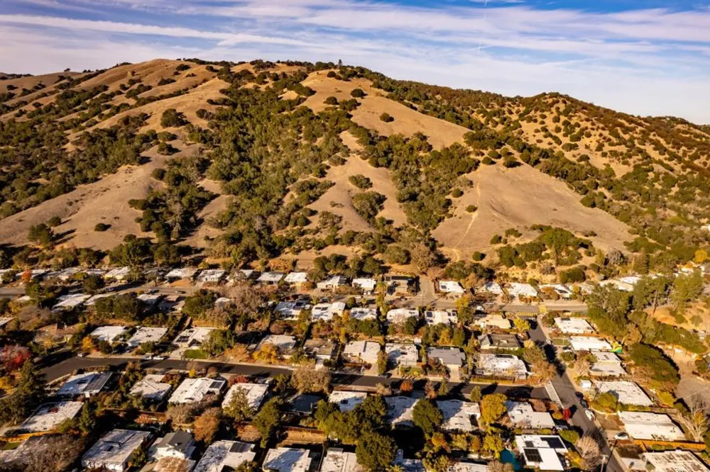 833 Appleberry Drive San Rafael, CA 94903