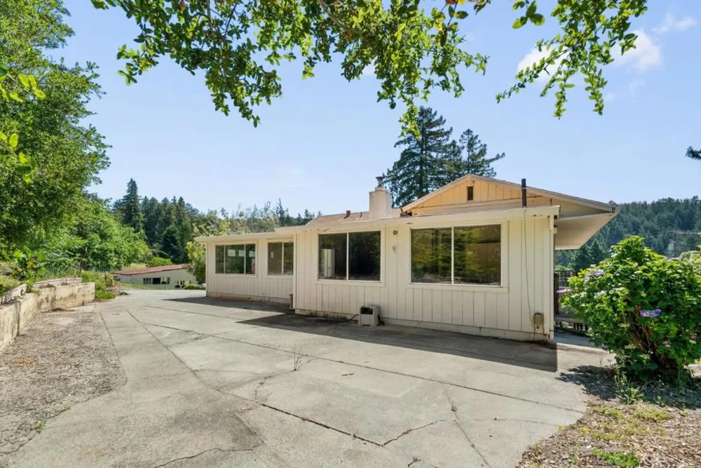 7025 Glen Haven Road Soquel, CA 95073