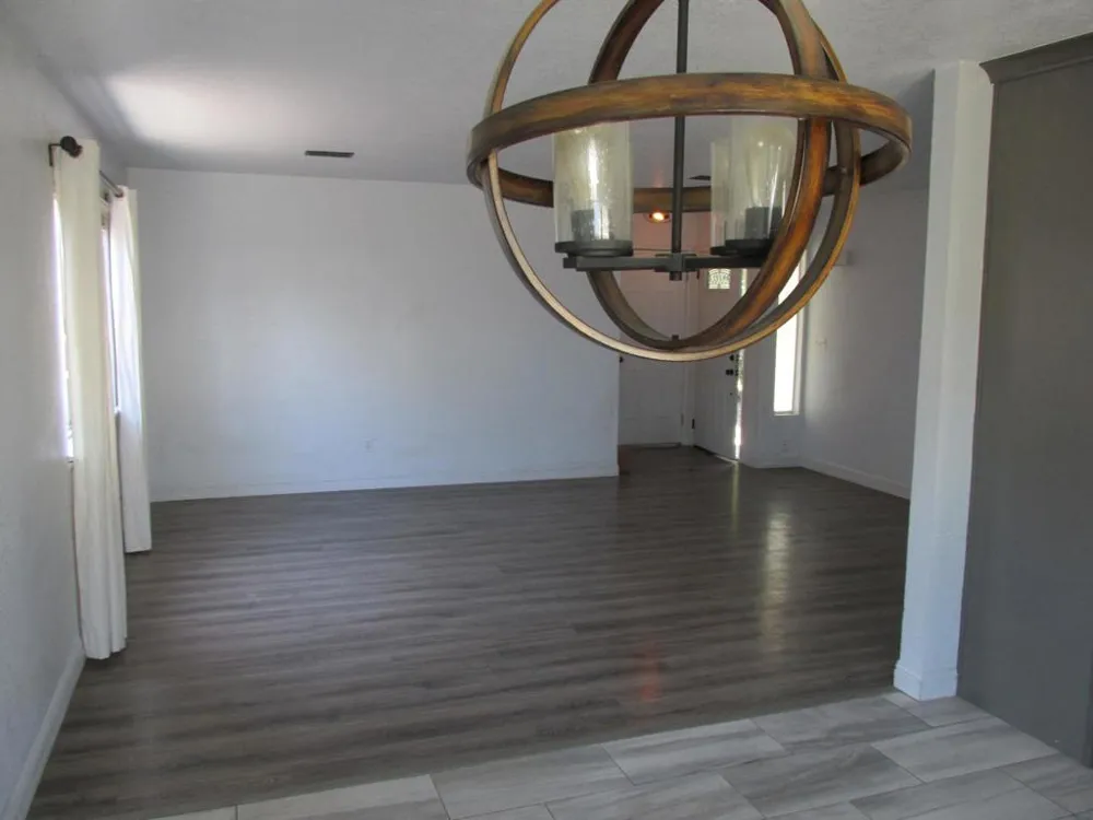 320 Mccarthy Street Hollister, CA 95023