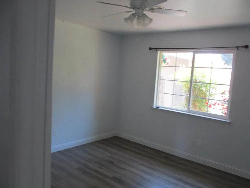 320 Mccarthy Street Hollister, CA 95023