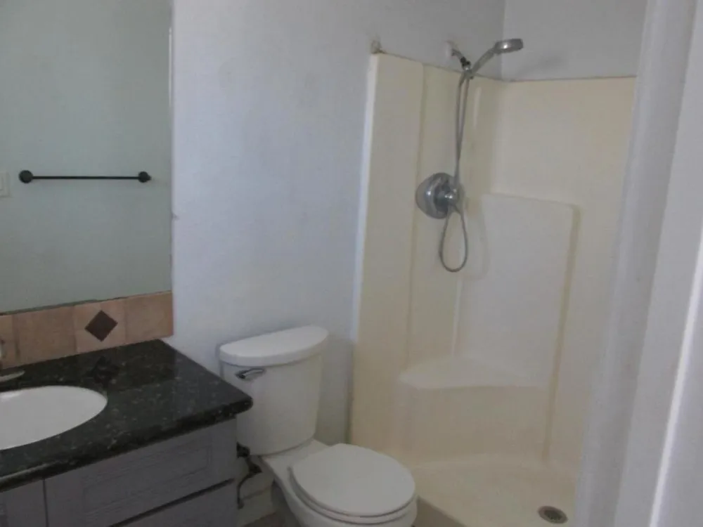 320 Mccarthy Street Hollister, CA 95023