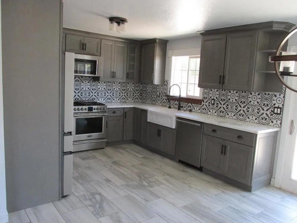 320 Mccarthy Street Hollister, CA 95023