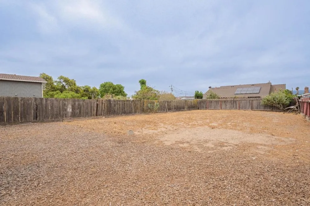 1708 Vosti Avenue Soledad, CA 93960