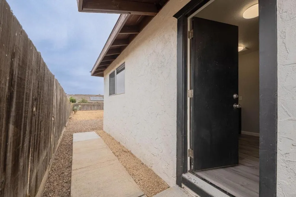1708 Vosti Avenue Soledad, CA 93960