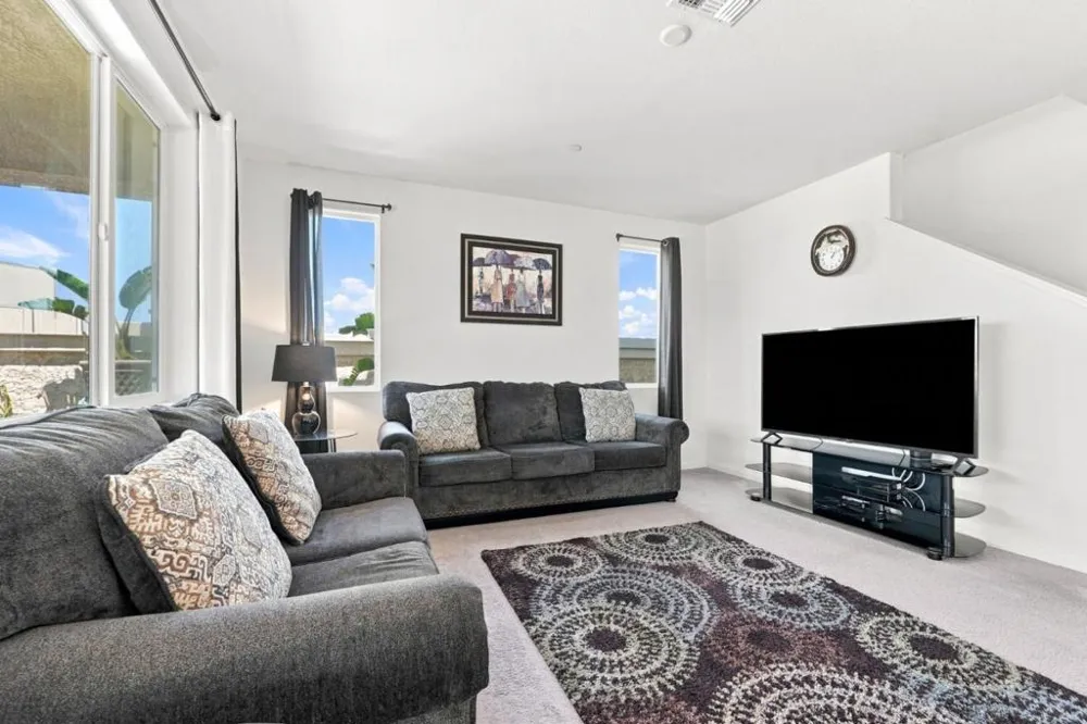 3076 Palomino Hollister, CA 95023