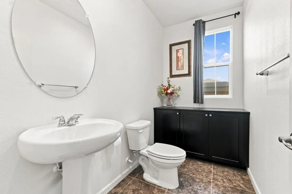 3076 Palomino Hollister, CA 95023