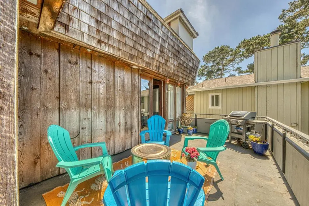 1104 Austin Avenue Pacific Grove, CA 93950