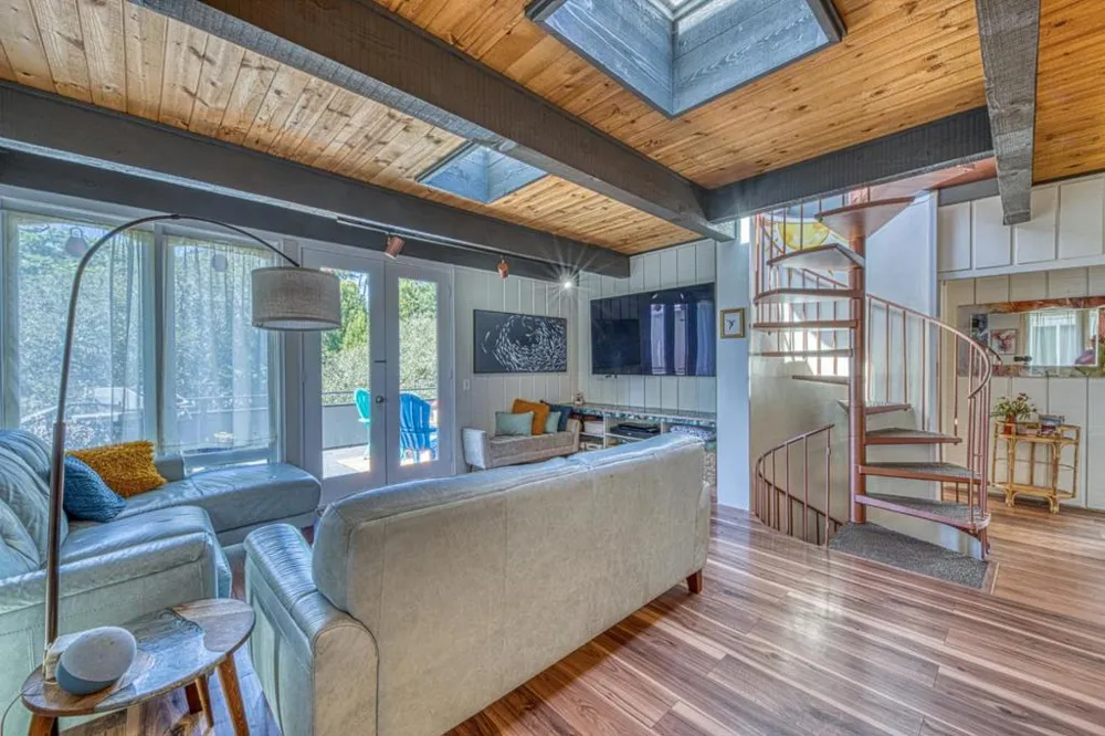 1104 Austin Avenue Pacific Grove, CA 93950