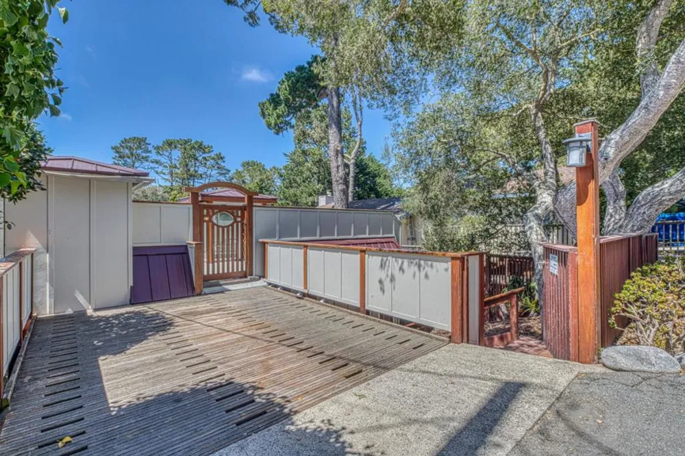 1104 Austin Avenue Pacific Grove, CA 93950