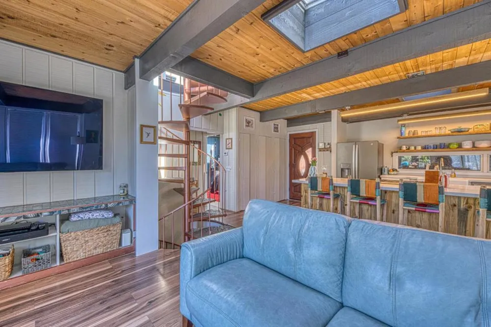 1104 Austin Avenue Pacific Grove, CA 93950