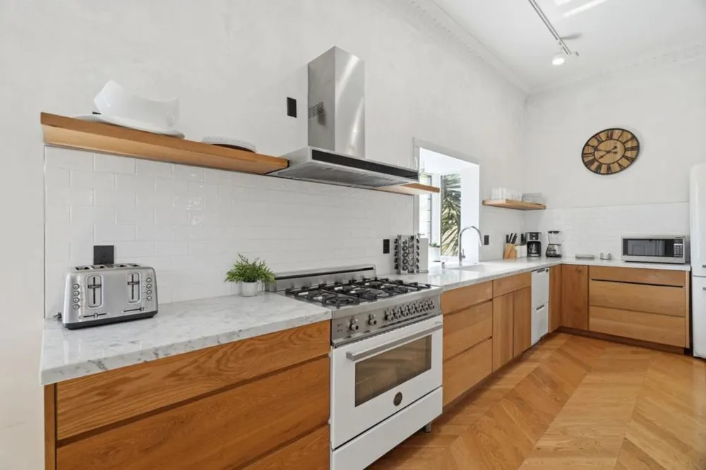 396 W San Fernando Street San Jose, CA 95110