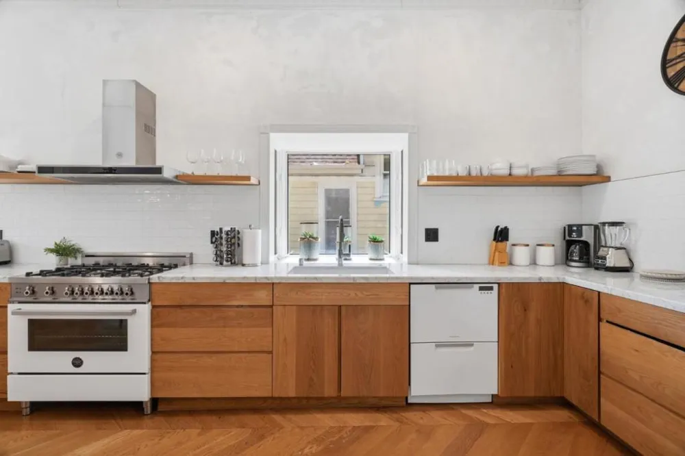 396 W San Fernando Street San Jose, CA 95110