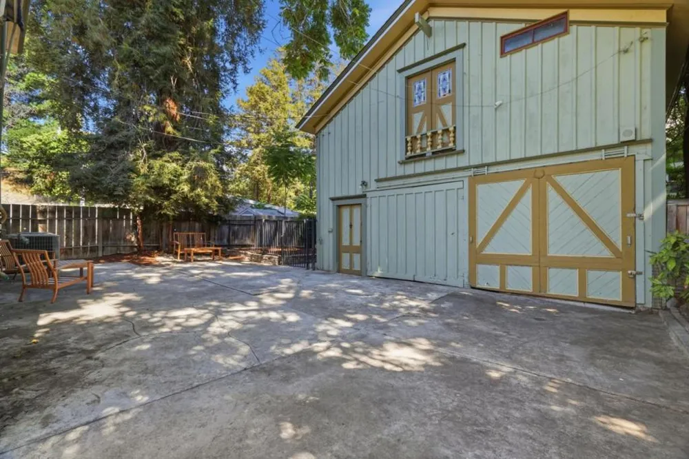 396 W San Fernando Street San Jose, CA 95110