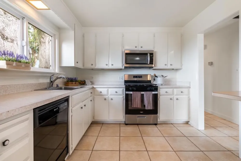 375 Bancroft Way Pacifica, CA 94044