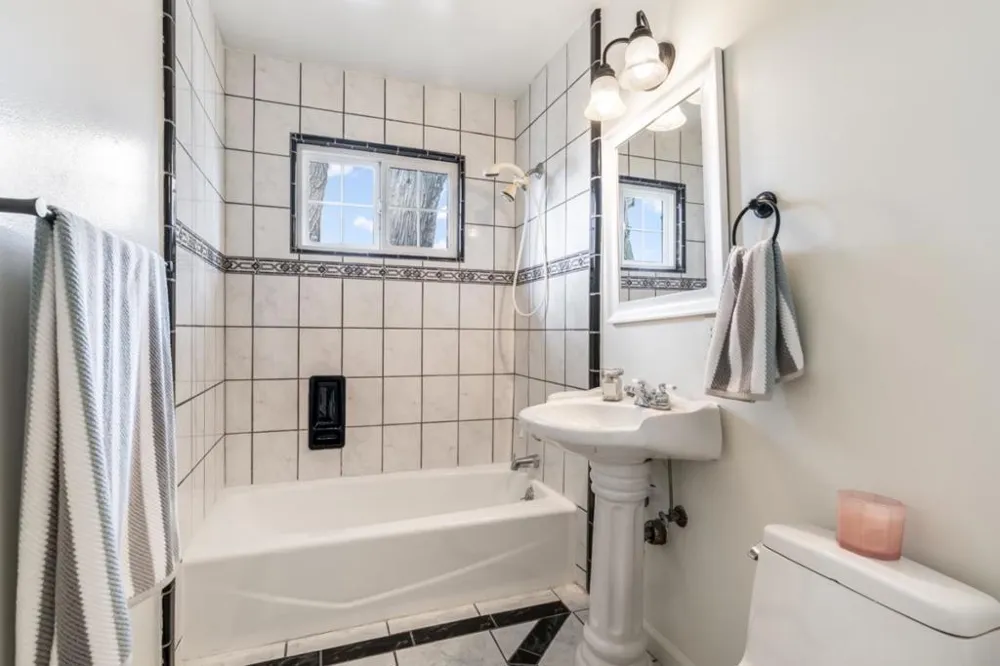 375 Bancroft Way Pacifica, CA 94044